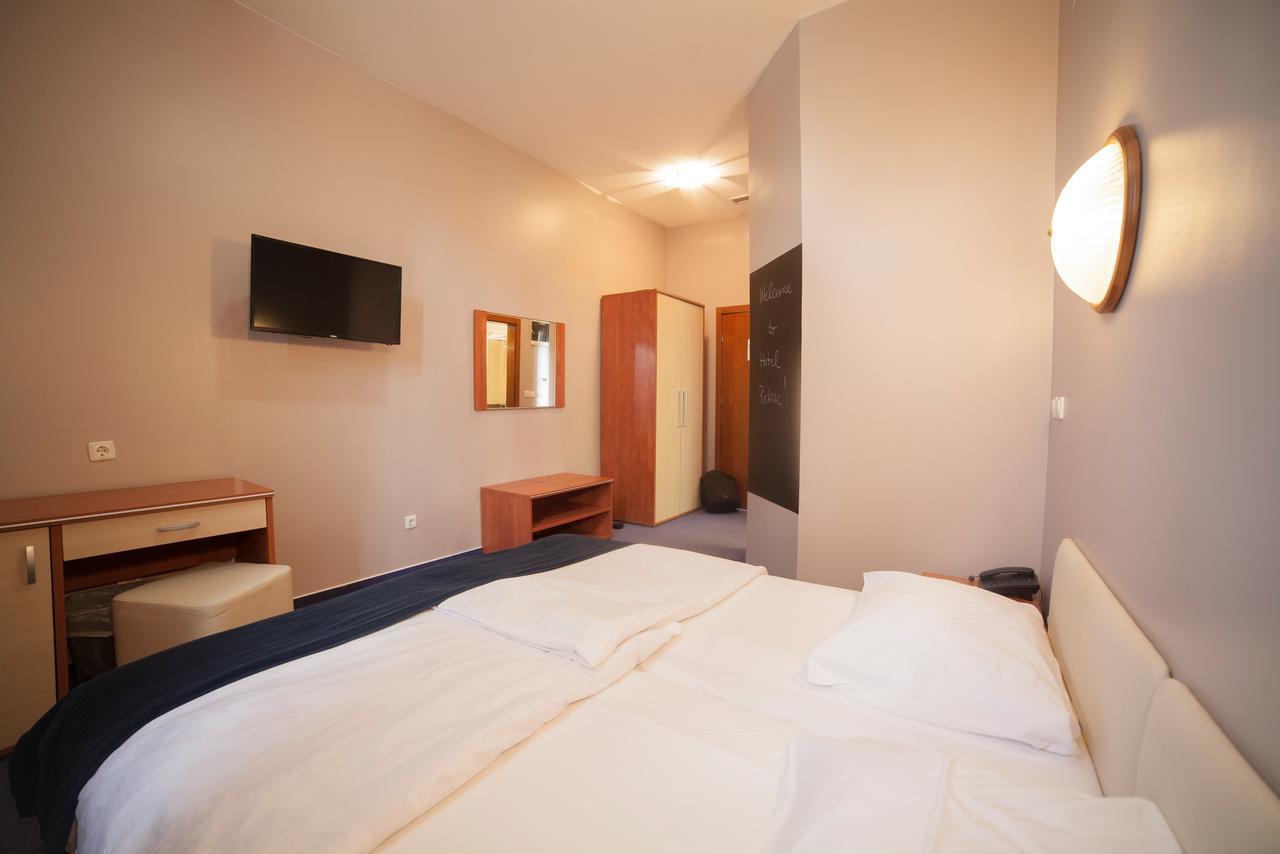 Hotel Pakrac Esterno foto