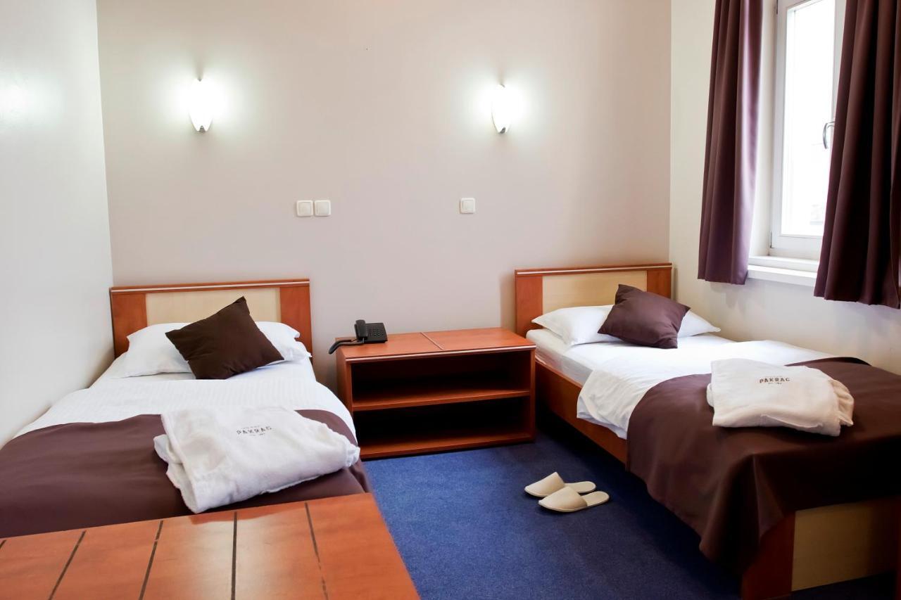 Hotel Pakrac Esterno foto